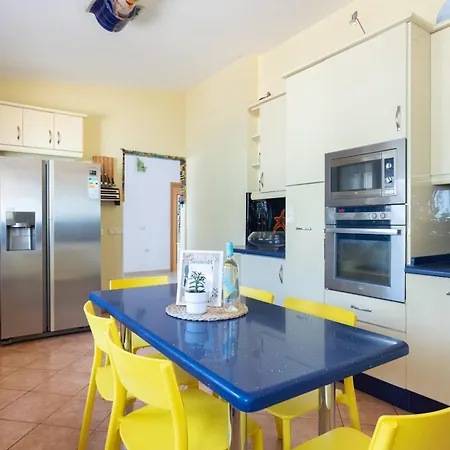 Casa de Férias Casa Almendra - Private Pool - Ocean View - Bbq - Garden - Terrace - Free Wifi - Child & Pet-friendly - 4 Bedrooms - 8 People