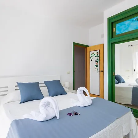 Casa Almendra - Private Pool - Ocean View - Bbq - Garden - Terrace - Free Wifi - Child & Pet-friendly - 4 Bedrooms - 8 People Casa de Férias